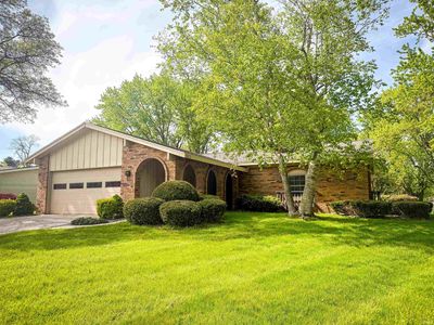 1511 Brookwood Dr