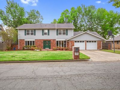 7330 E 66th Ct