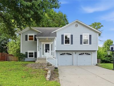 Property at 1104 Park Dr, Greenwood, MO