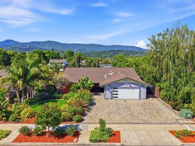 6345 El Paseo Dr
