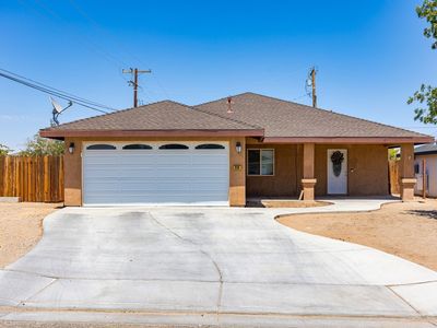 936 W Burns Ave