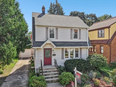2005 Carey Ct