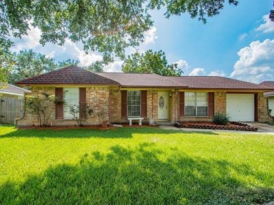 12106 Pompton Dr