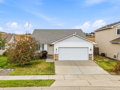 1438 SW Lost Trail Dr