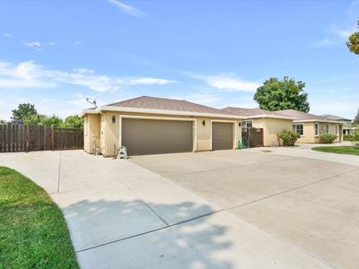 7820 Zilli Dr