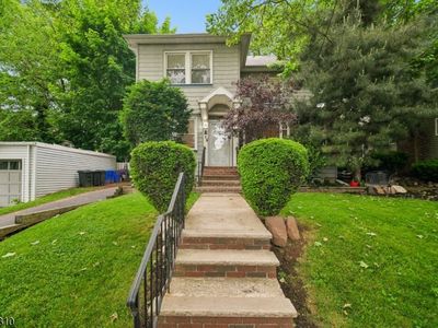 210 Hillside Rd