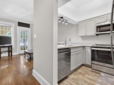 2855 Peachtree Rd