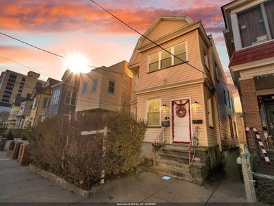 143 Pearsall Ave
