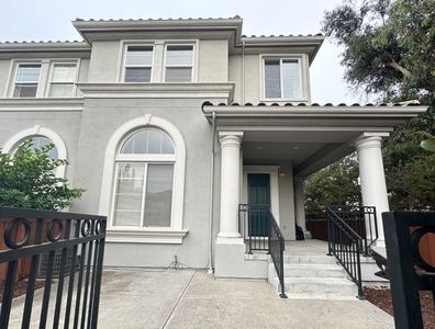 223 Vista Roma Way
