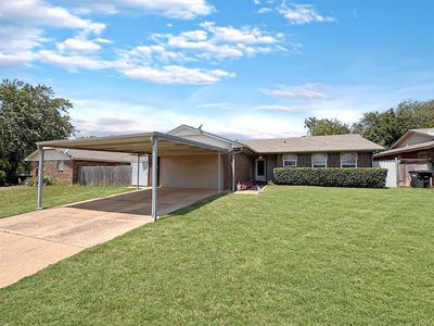 1049 NW 25th St