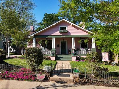 109 E Earle St