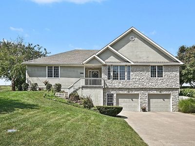 1607 Brookdale Dr