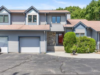 8 Acorn Ct APT E2