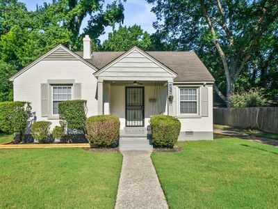 737 Buck St