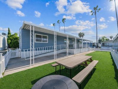 2700 E Valley Pkwy Space 3