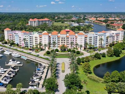 102 YACHT HARBOR DRIVE #567