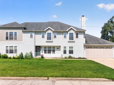 1142 S Cornell Ave