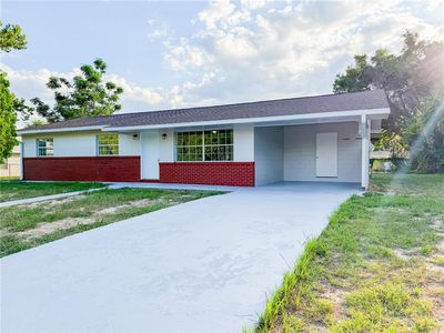 2104 SW 38th Ave