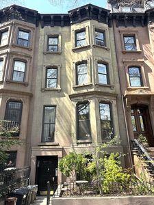 150 6th Ave