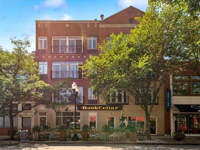 4736 N Lincoln Ave APT 4