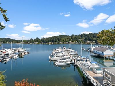 3507 Harborview Drive #4