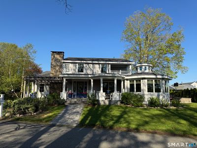 15 Lake Shore Drive