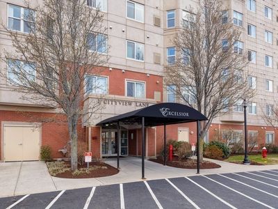 1 Cityview Ln Unit 804