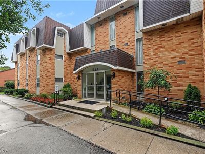 924 Memorial Pkwy APT 104