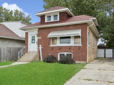 2005 S 9th Ave