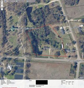 5877 Lexington Rd