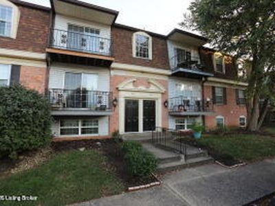 208 Flanders Ct APT 3