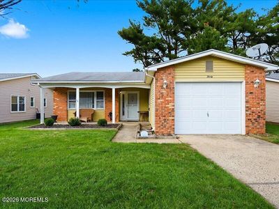 30 Courtshire Drive