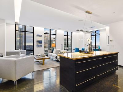 201 S 11th St Unit 1530