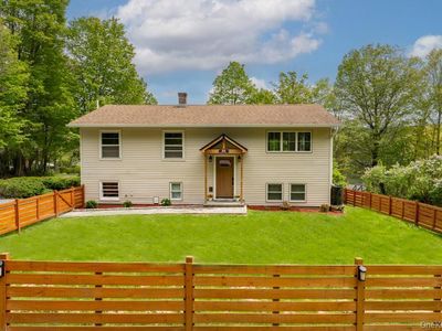 Property at 23 Lakeview Drive, Holmes, NY
