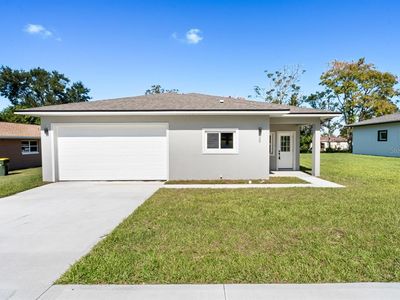 820 E Desoto St