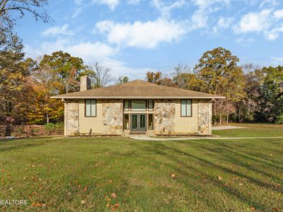 10105 Loma Dr