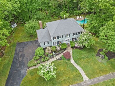11 Peters Ln