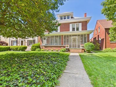 320 9th Ave