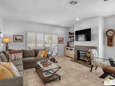 230 W Vista Royale Cir