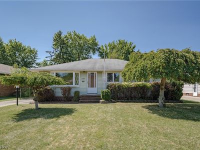 10985 Kader Dr