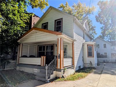3211 Walton Ave