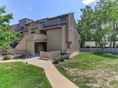 2938 Kalmia Ave Unit 10