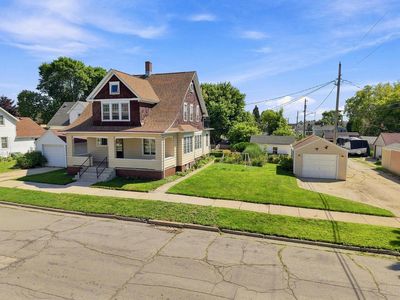 909 S 15th STREET