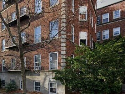 79 Martin St APT 32