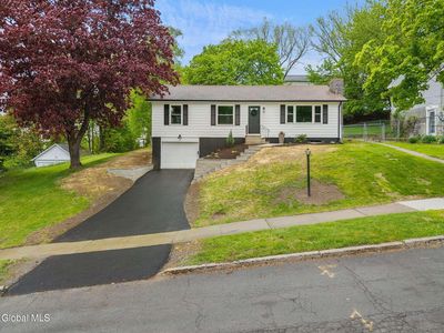 34 Wolfert Avenue