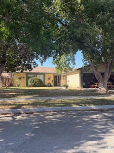 8624 McKinnon Ave