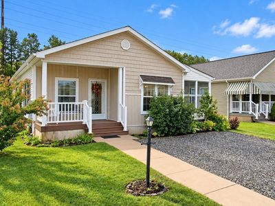 23 Redwood Ct