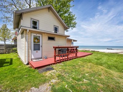 15 Lakehurst Dr