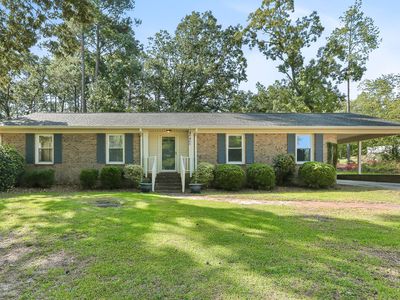 353 Dogwood Ln