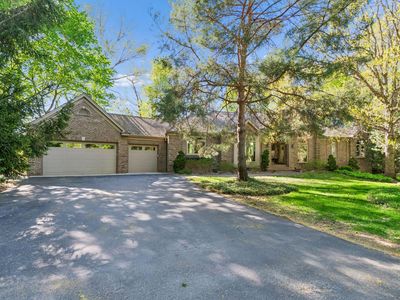 4820 Lodge Ln